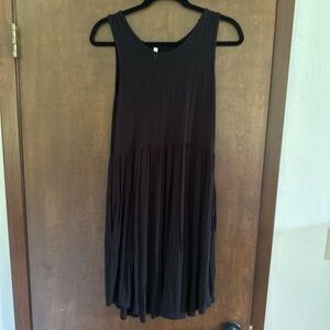 Elegant Black Sleeveless Dress